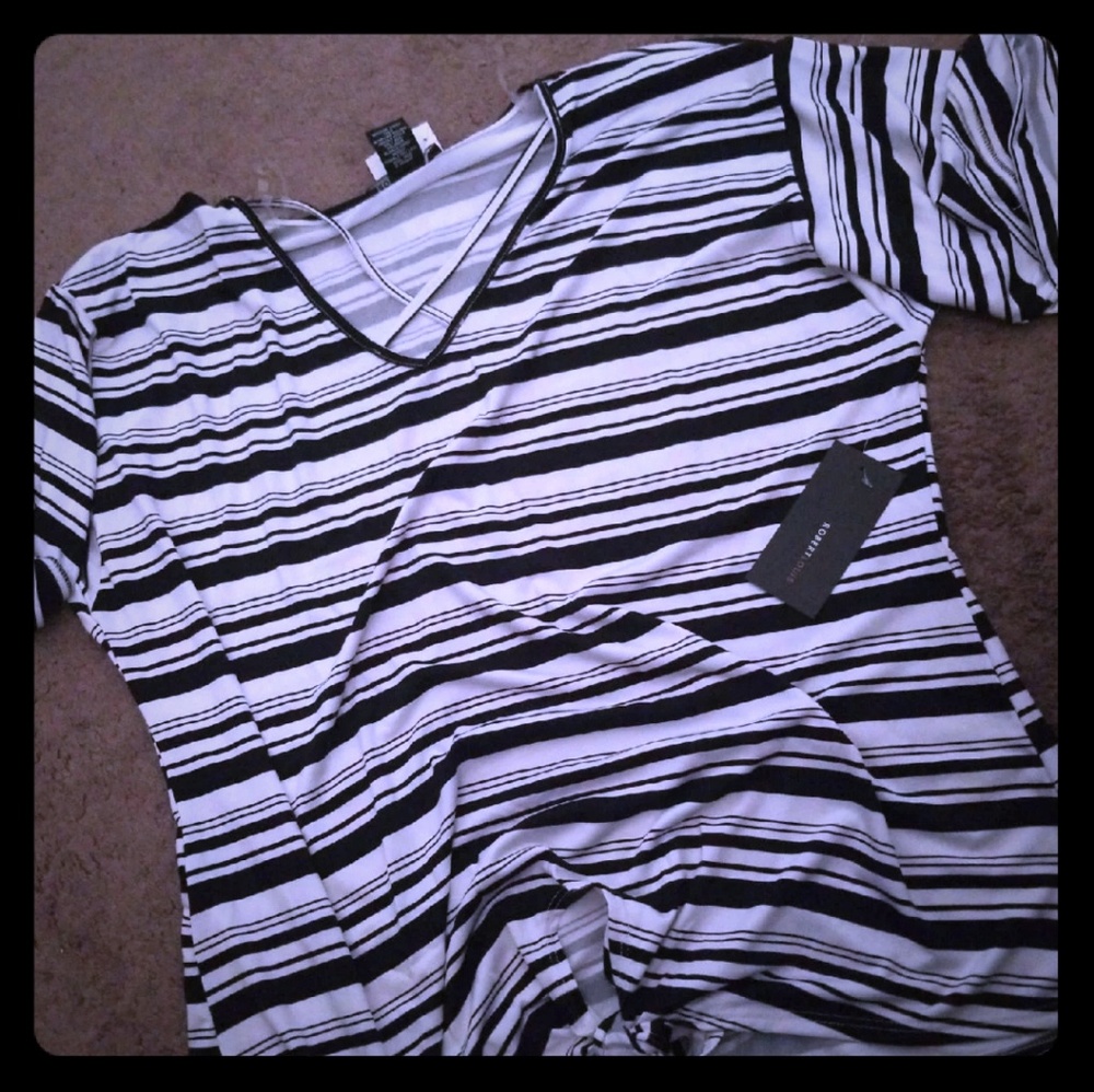 Black & White top